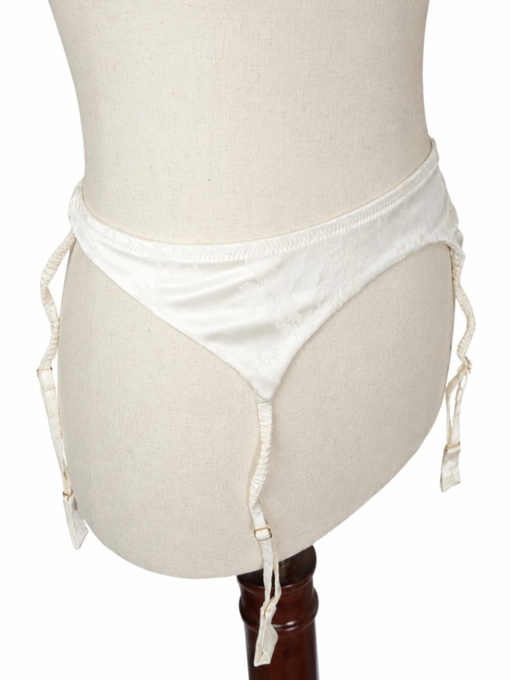 Victorias Secret 2008 Cream Satin Garter Belt Floral Print Bride Ivory